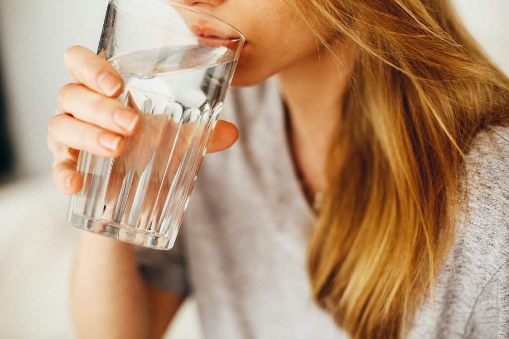 Drinking water is key to lessen effects of jet lag