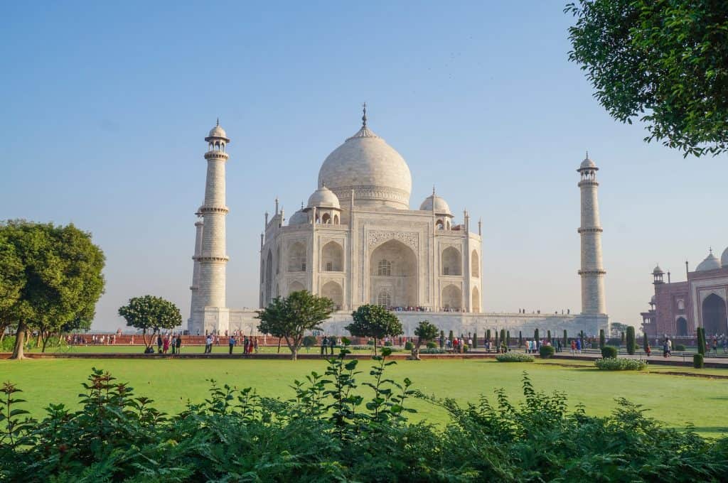 A clear view of the Taj Mahal in the early morning of October versus the previous photos were in January