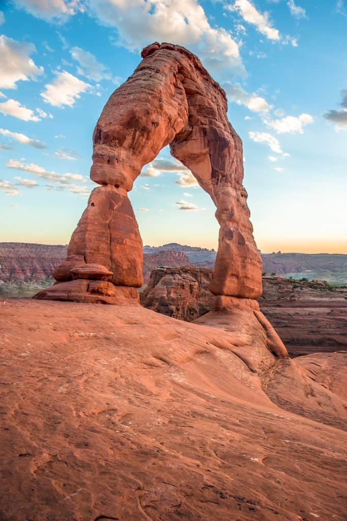 Delicate Arch at sunset in Arches National Park, Utah, USA