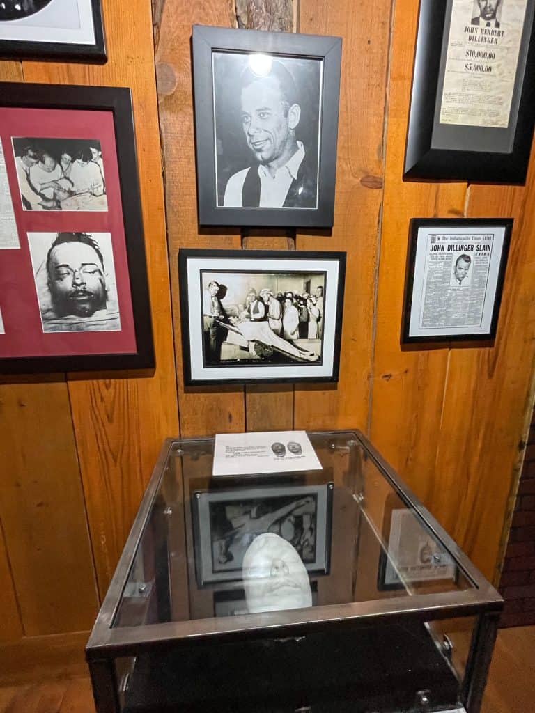 The famous death mask of the bank robber John Dillinger at the Gangster Museum of America.
