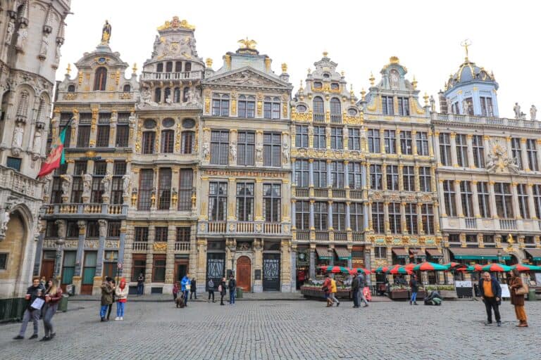 1 Day In Brussels Itinerary: Art Nouveau, Beer & Sweet Delights